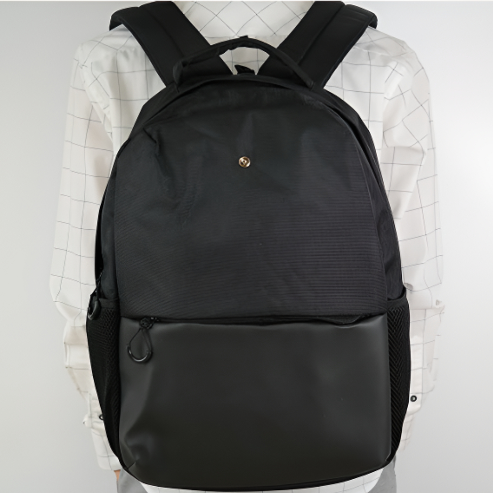 20LITER VICTOR BACKPACK BLACK WITH GIFT MASK
